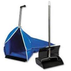 Dust Pans & Litter Scoops